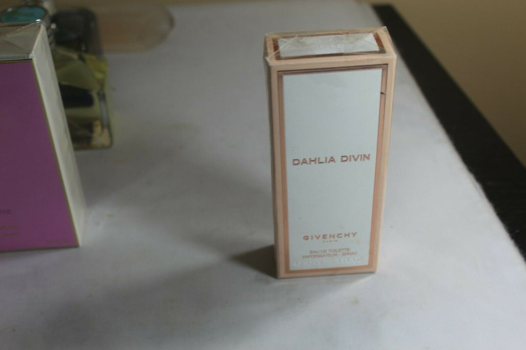 Givenchy Dahlia Divin Eau de toilette Spray 30ml edt 1oz