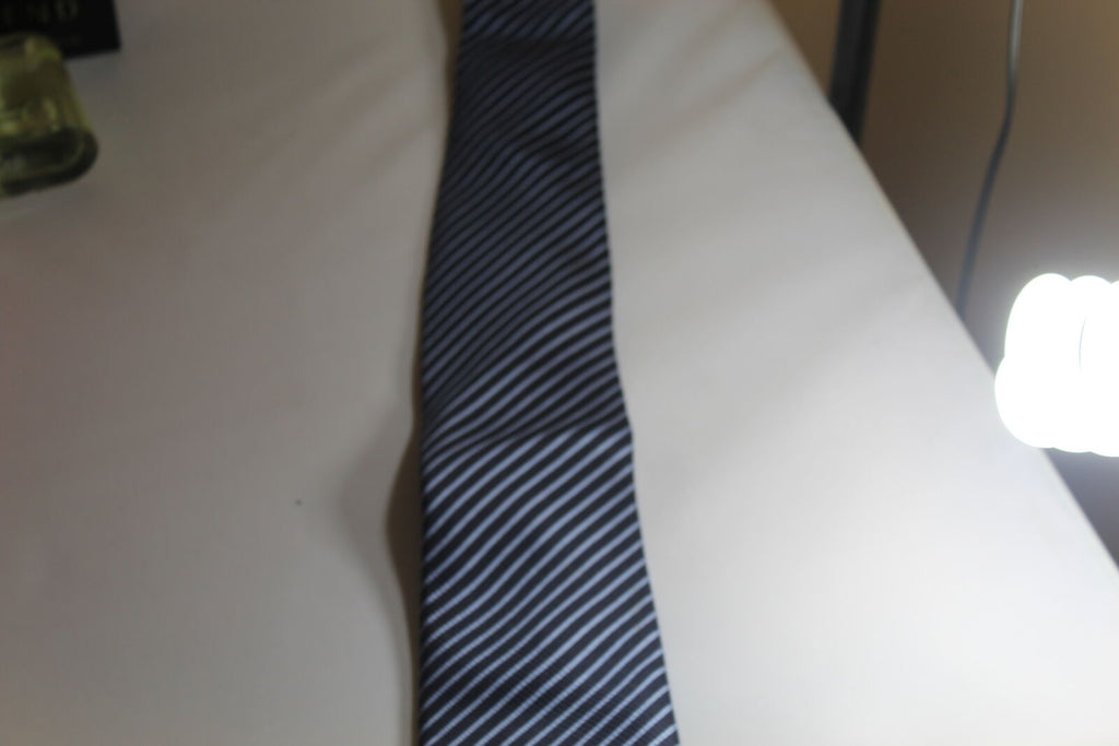 Brioni Italy Men's Royal Blue 100% Silk Neck Tie