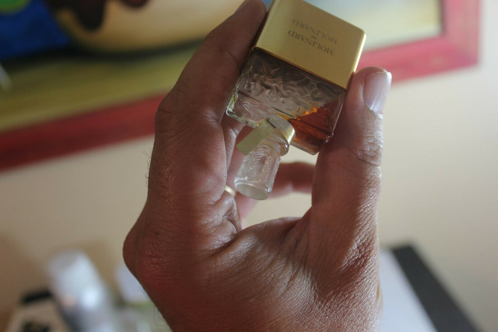 Molinard de Molinard 1/4 oz. Creation Lalique Bottle Parfum Extrait Gold case